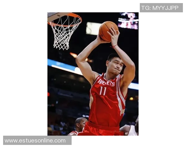 姚明罚球技巧解析与经典瞬间回顾让我们重温篮球巨星的辉煌时刻