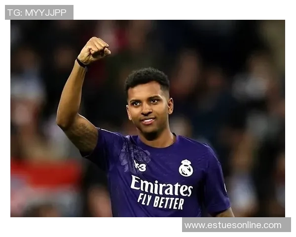 皇家马德里签下新秀后卫,或将重返西甲巅峰 皇家马德里签下新秀后卫,或将重返西甲巅峰